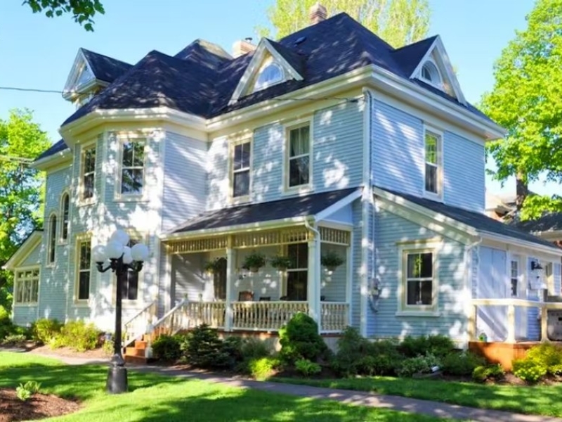 Summerside Inn