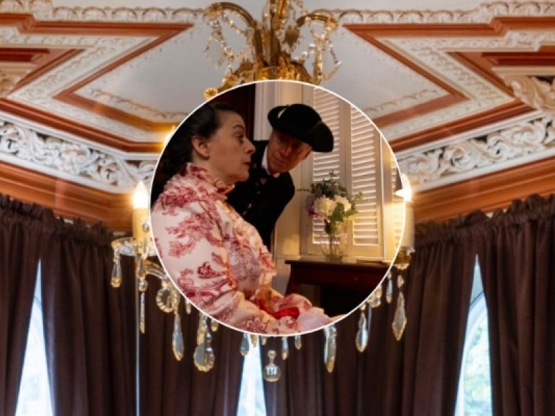 Insert of image of actors with image of ceiling in the Haviland Club as bkg