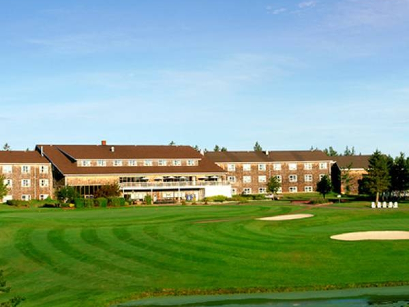outside view of Mill River Resort and golf course
