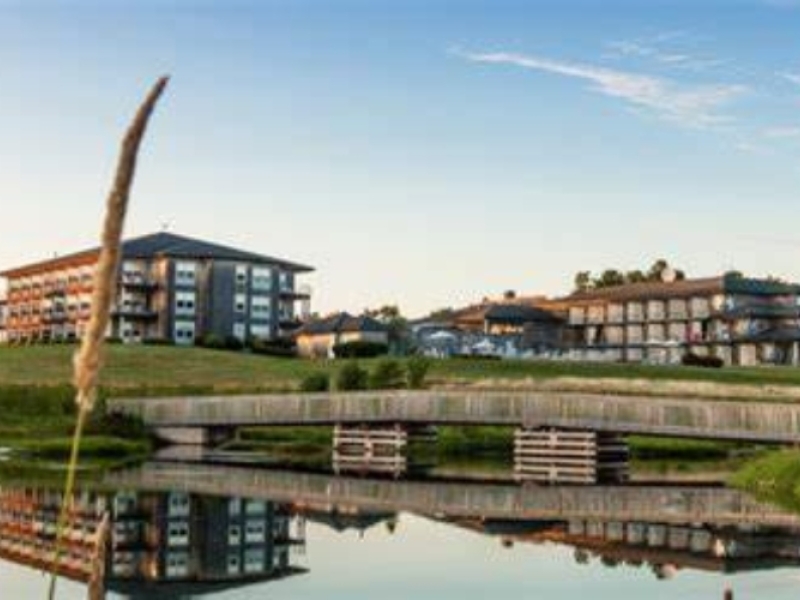Outside view of the Rodd Brudenell resort