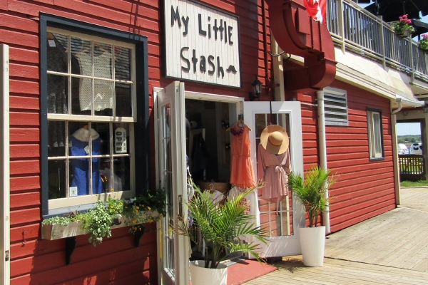 Charlottetown Peakes Shop, red shop
