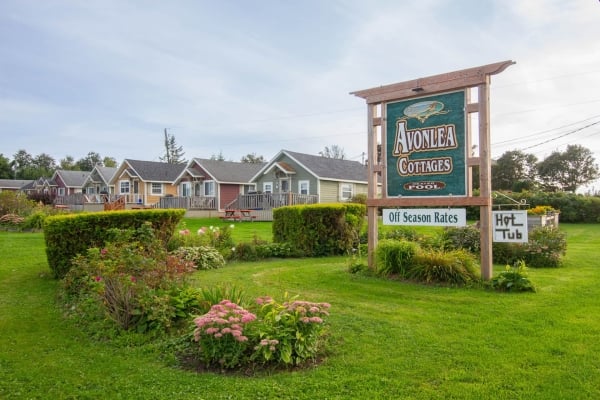 Sign in front of Avonlea Cottages