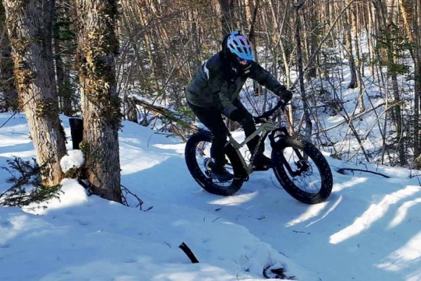 fatbiking on trail