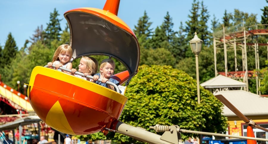 Sandspit, children, fair ride