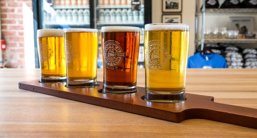 Copper Bottom Brewing, beer, pints Copper Bottom Brewing, beer, pints
