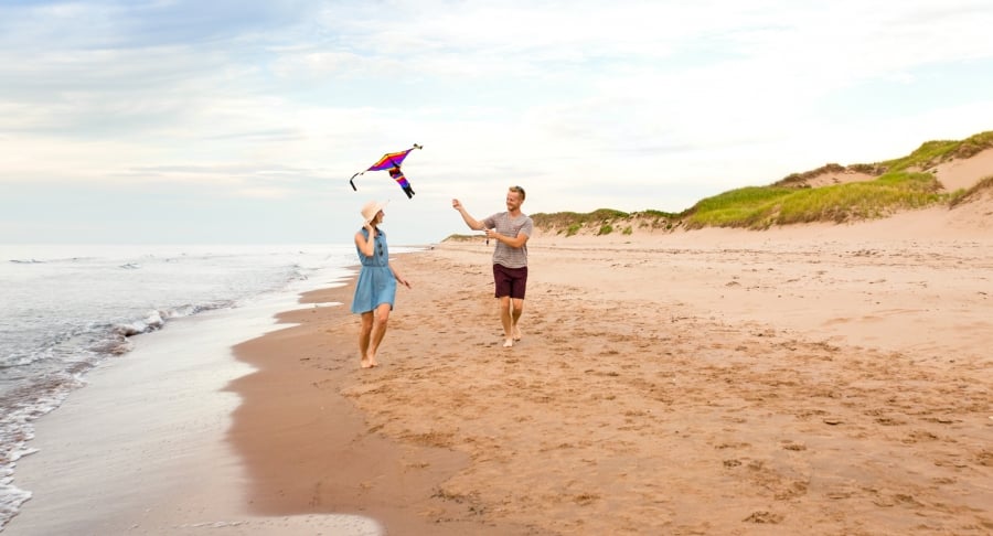 Lakeside Beach, kite, couple, sand, running