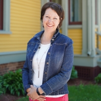 Portrait image of Verna Lynne Weeks