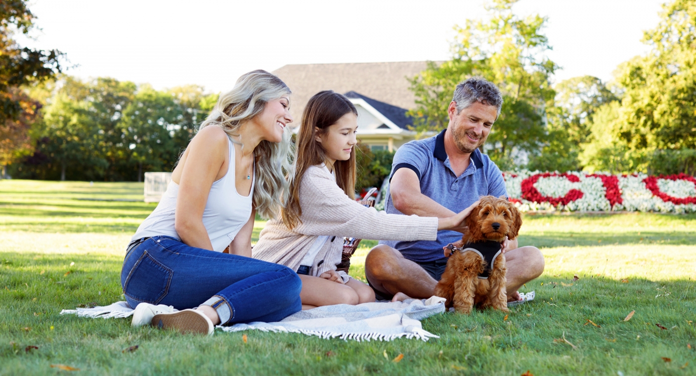 Victoria Park, family sitting