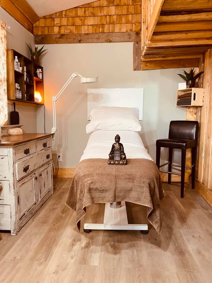 The Spa at the Stables, Kensington PEI Treatment room of the Spa at the Stables
