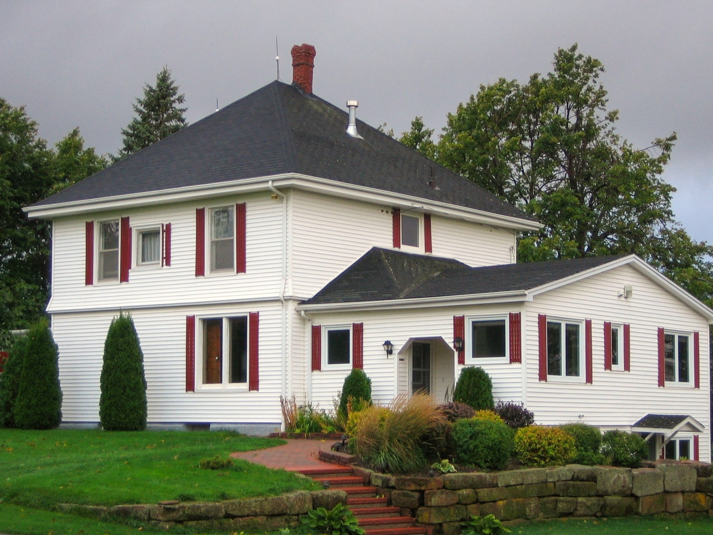 Linden Homestead Cottages and Bed & Breakfast