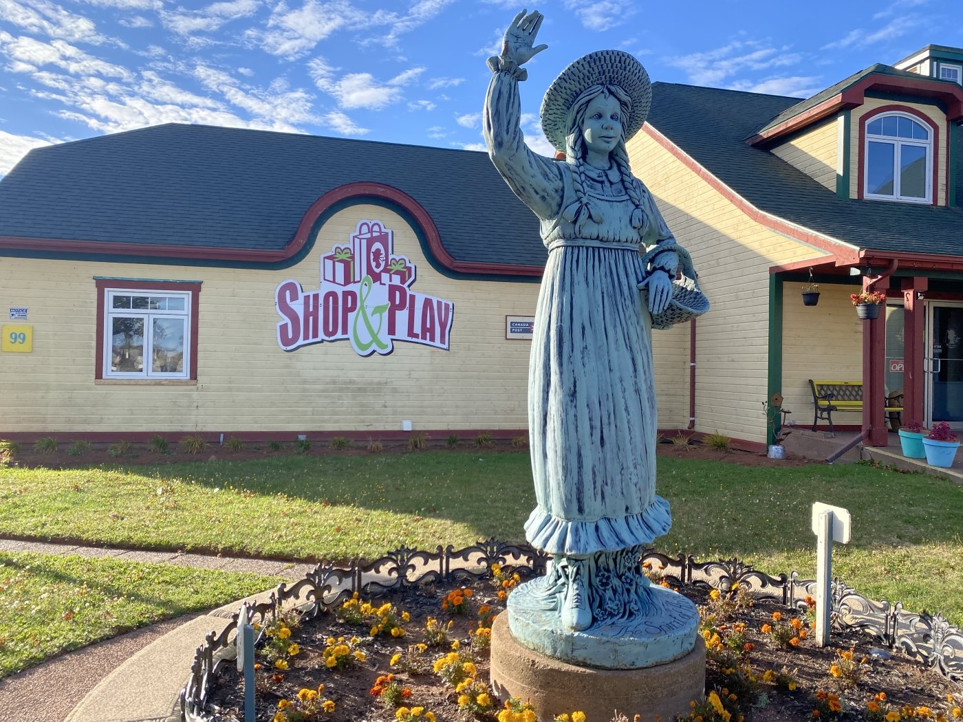 Shop & PLay, Borden-Carleton, PEI Anne of Green Gables statue at exterior of Shop & PLay, Borden-Carleton