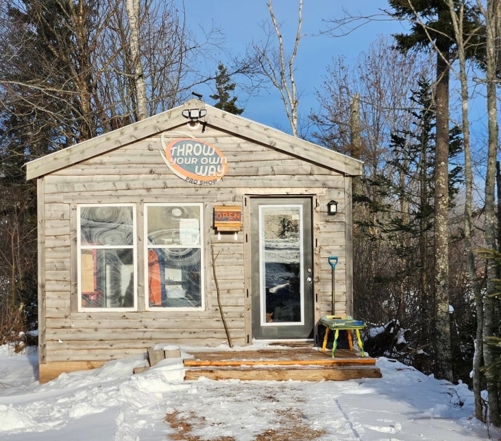 Throw Your Own Way Pro Shop, Middleton, PEI Front of Throw Your Own Way Pro Shop