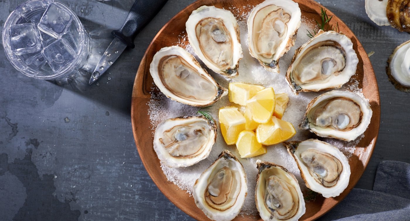 Food photography, oysters, lemon, flat-lay